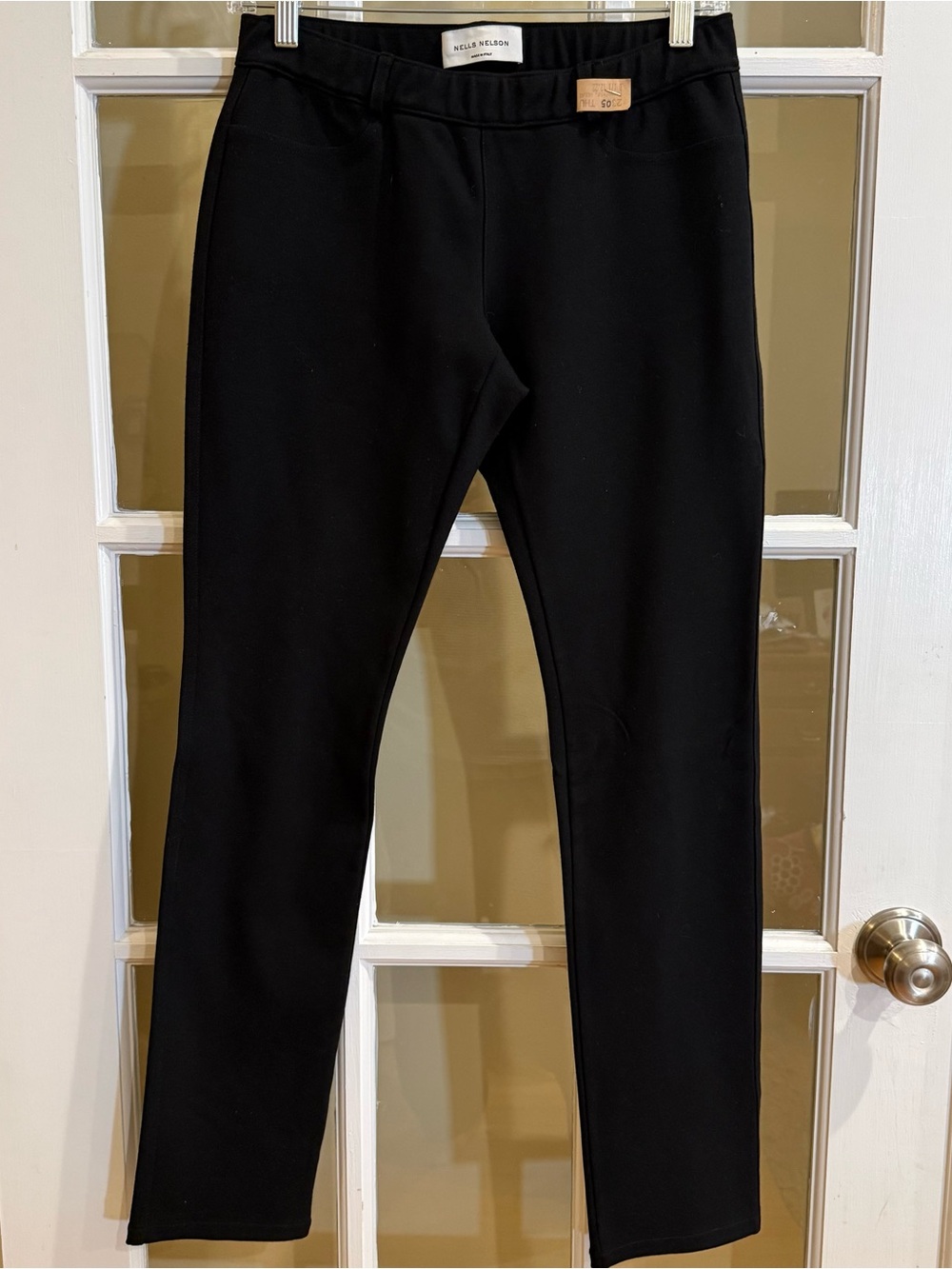 Nells Nelson Womens Black
Straight Leg Pants 8/10 Made in
Italy Viscose Stretch